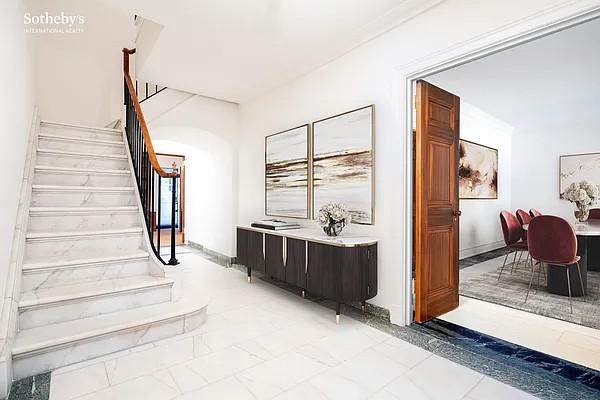 Sold by Sotheby's International Realty | media 20