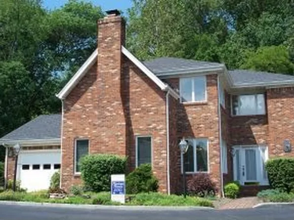 211 Donegal Way, Bristol, TN 37620
