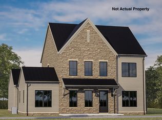 2905 Katmai Dr, Columbus, OH 43228
