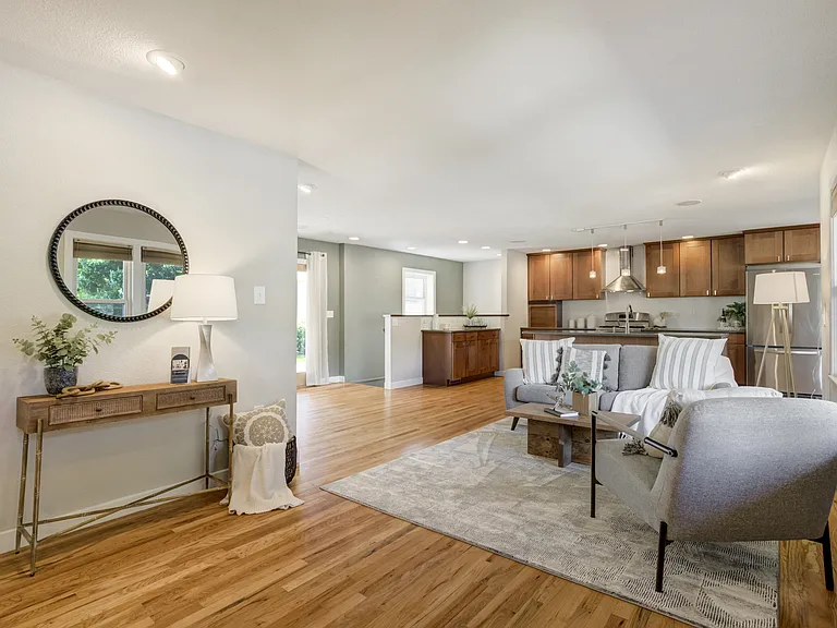 3006 W Uintah St — Photo 3