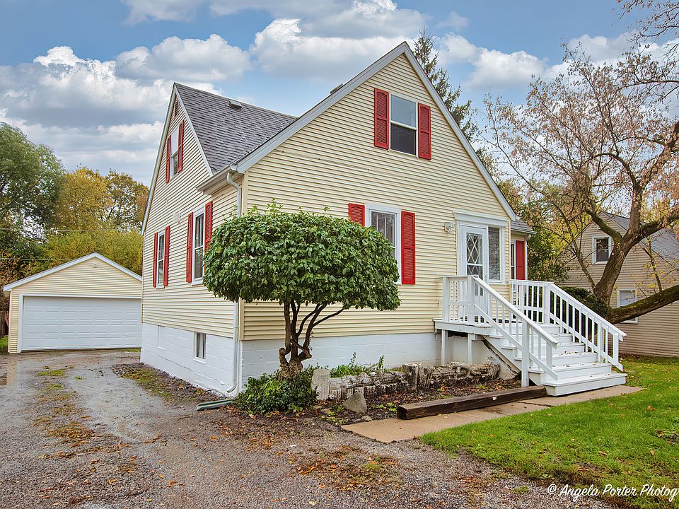 1st image of 1913 E Cedarwood Cir