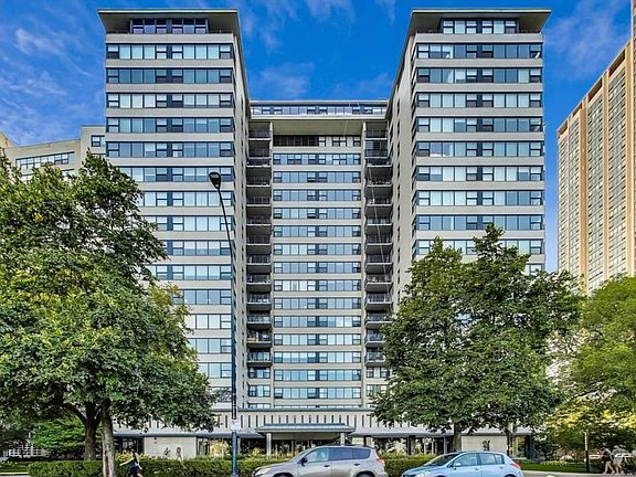 3rd image of 3440 N Lake Shore Dr APT 15F