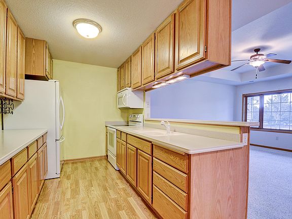 4th image of 1163 Stillwater Ln Unit 7-4