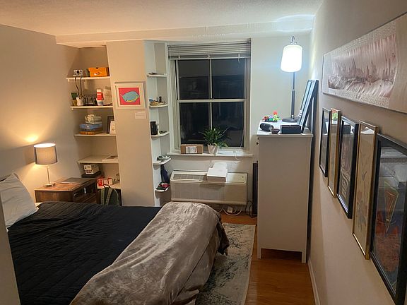 4th image of 2030 N Adams St APT 306