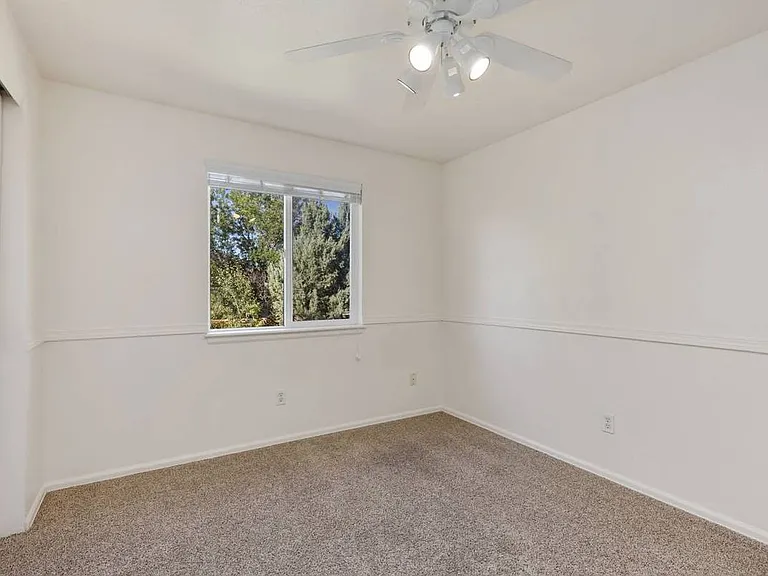 1468 Cedarwood Dr — Photo 15