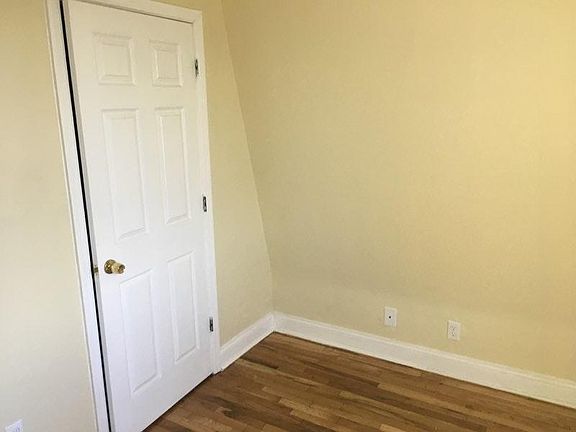 2nd image of 170 N Broadway #1