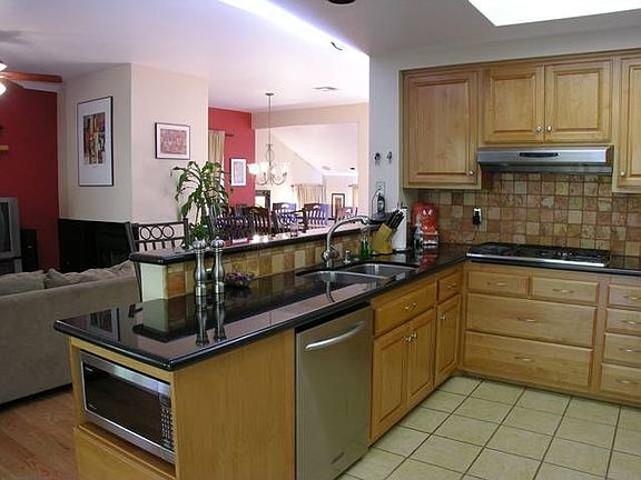 2nd image of 17905 Vista Ct