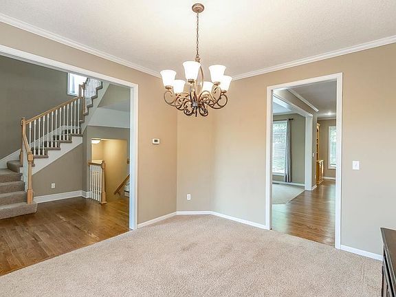 5th image of 16012 Rosewood St