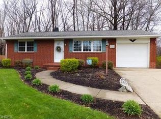 5009 Peggy Ann Dr, Akron, OH 44319