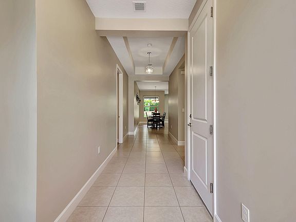 3rd image of 11513 SW Hawkins Terrace