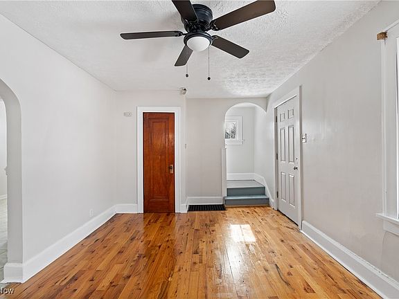 5th image of 1824 Root Ave NE