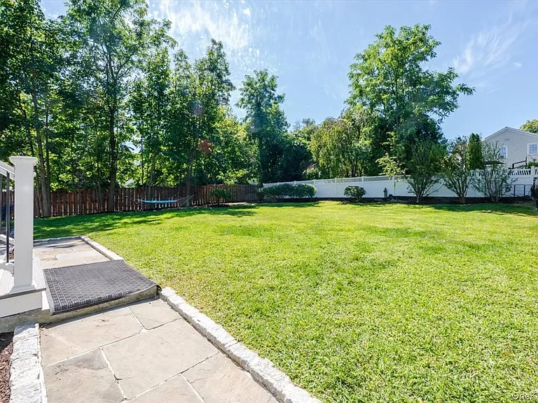 107 Puritan Dr — Photo 42