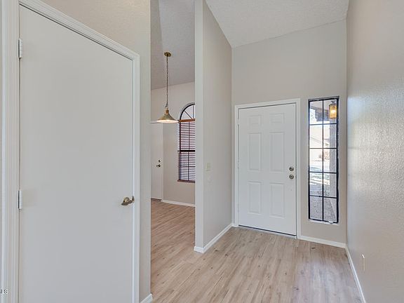3rd image of 20020 N 44th Ln