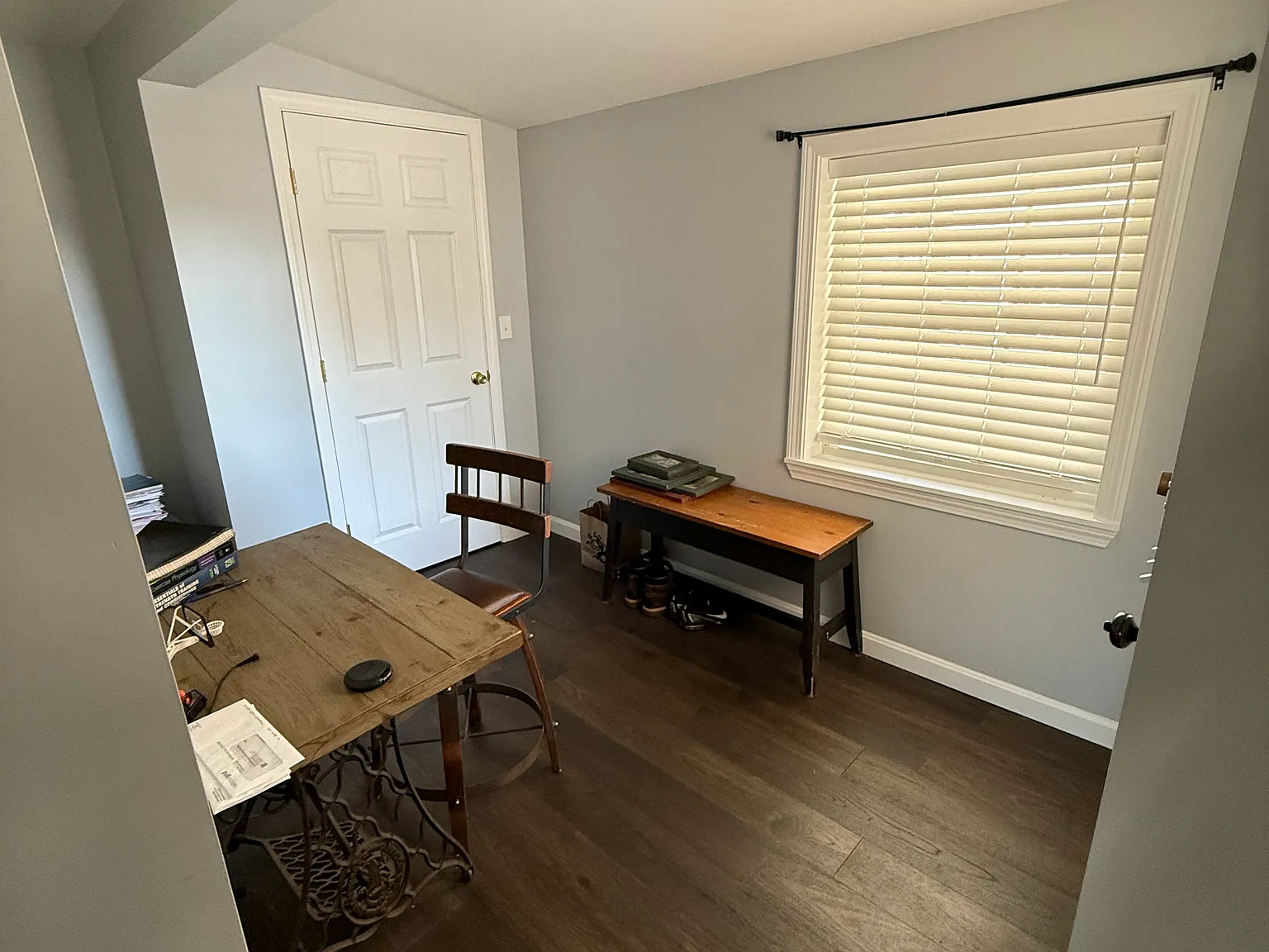 2 bed, 1140 sqft, $2,300 — Photo 3
