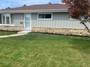 N89W15122 Jefferson Ave, Menomonee Falls, WI 53051