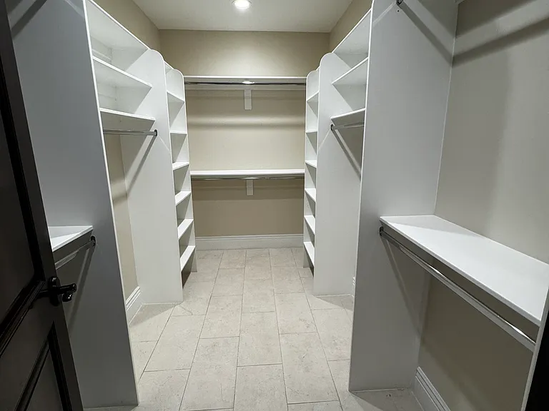 706 Rita St — Photo 24