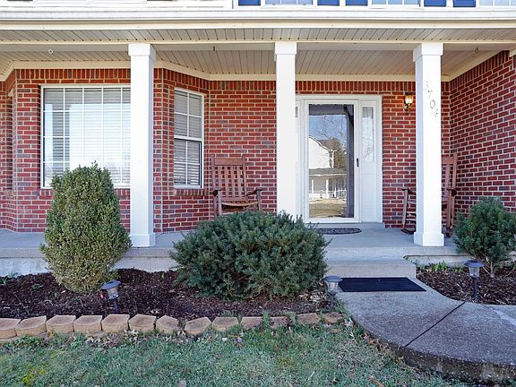 2nd image of 3704 Dunswood Pl