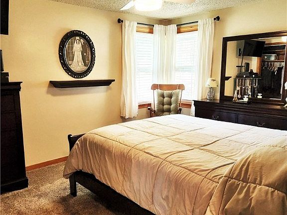 5th image of 1097 Maryvale Dr