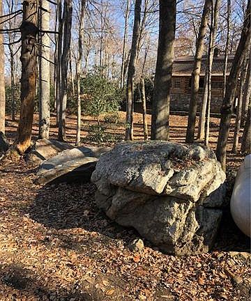3rd image of 129 Dogwood Dr