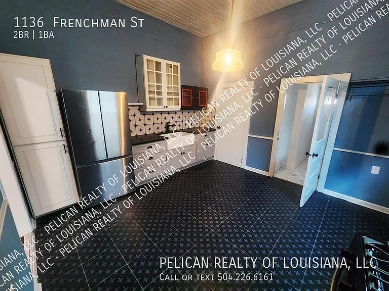 1136 Frenchmen St — Photo 6