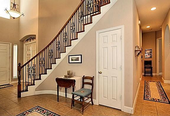 3rd image of 3718 Glenshannon Ln