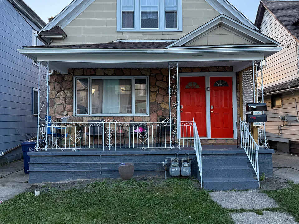 60 Longnecker St