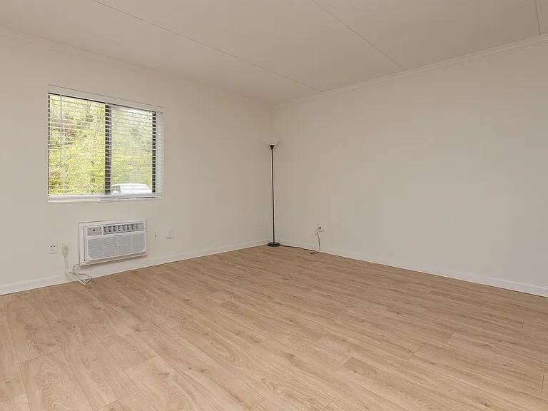 River Hills Flats -Studio, 1-Bedroom Flats in Hixson/Chattanooga TN! — Photo 5