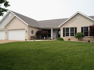 1505 River Birch Dr, Saint Peters, MO 63376