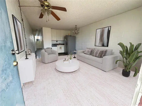 98-142 Lipoa Pl APT 214, Aiea, HI 96701