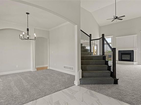4th image of 1027 Jasmine Dr