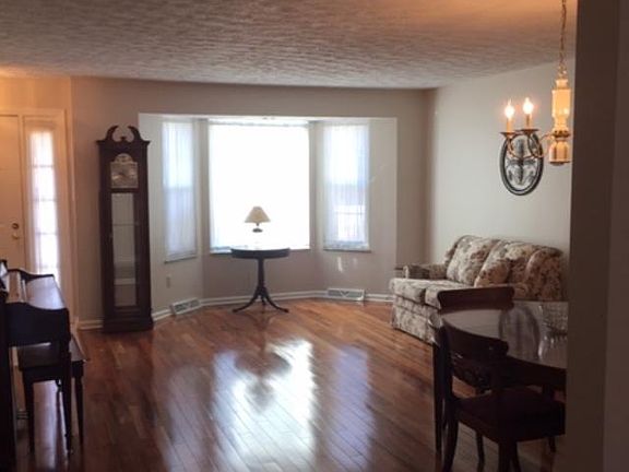 3rd image of 115 Chapelridge Dr