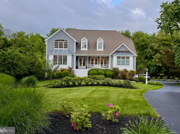 3303 Hidden River View Rd, Annapolis, MD 21403