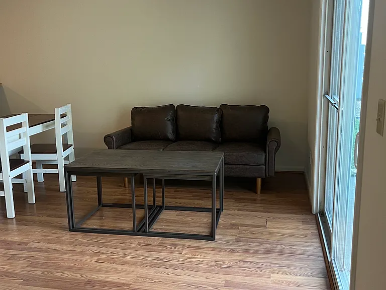 1348 Hunters Rd #D — Photo 8