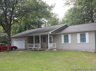 511 W Little St, Athens, IL 62613