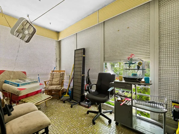 4050 NW 42nd Avenue #215, Lauderdale Lakes, FL 33319