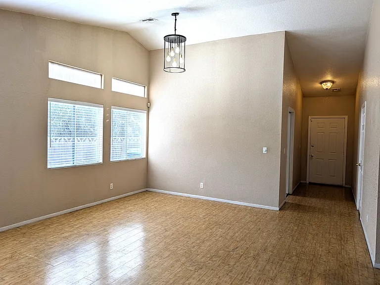 7825 Cherry River Dr — Photo 4