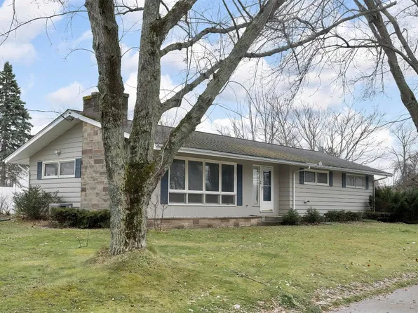 64 Orchard Beach Rd, North East, PA 16428