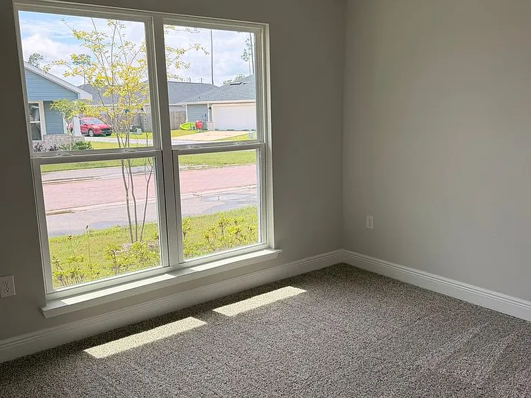 1007 Bayside St — Photo 14