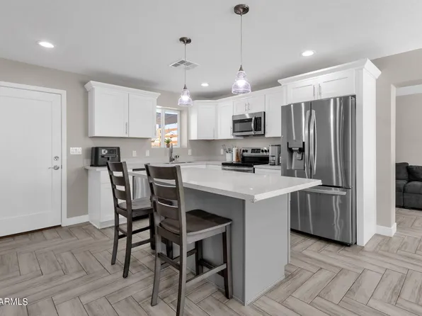 2216 N 37TH Avenue, Phoenix, AZ 85009