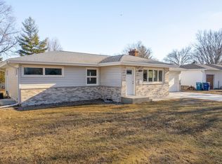 2731 Highview Ave, Waterloo, IA 50702