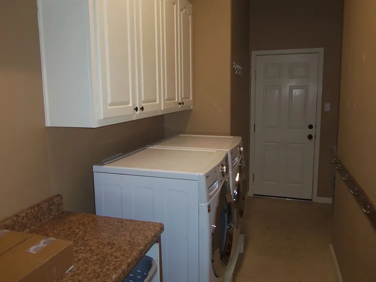 3909 Mitchell Cv — Photo 35