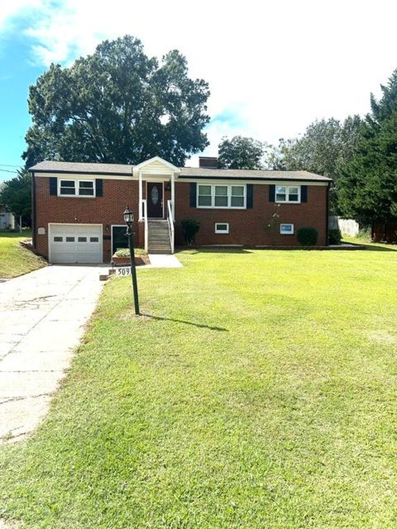 509 Greentree Dr - Property Image