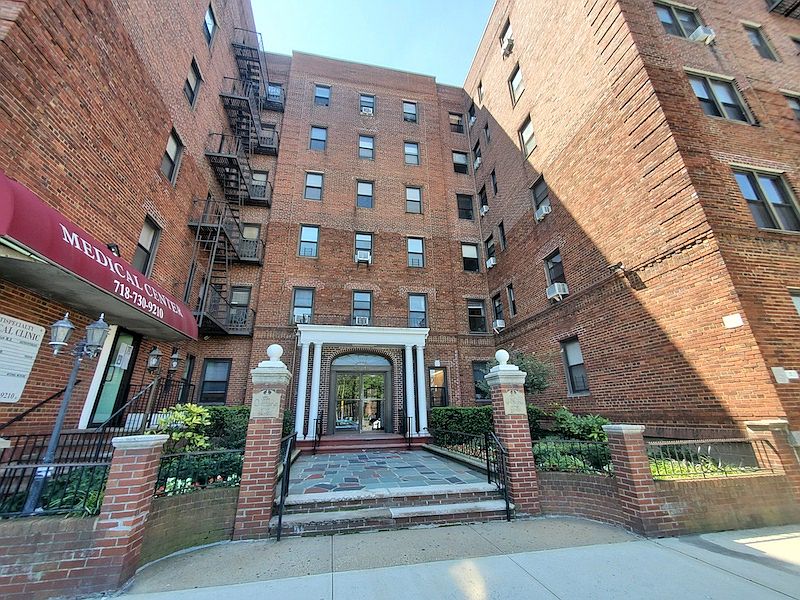 1st image of 93-40 Queens Blvd #4V