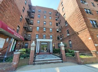 93-40 Queens Blvd #4V, Rego Park, NY 11374