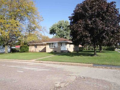 611 E Dunn St, Prairie Du Chien, WI, 53821