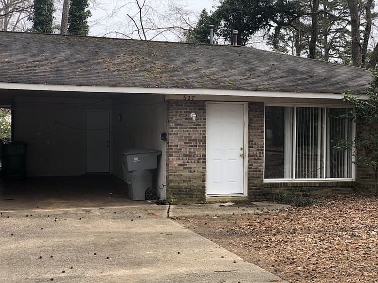 1st image of 627 Blendwood Dr