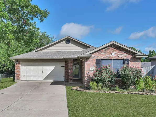 207 Leisure Ln, Montgomery, TX 77356