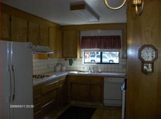 1060 Trinity Dr, Hollister, CA