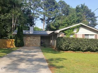 865 Meadow Rock Dr, Stone Mountain, GA 30083
