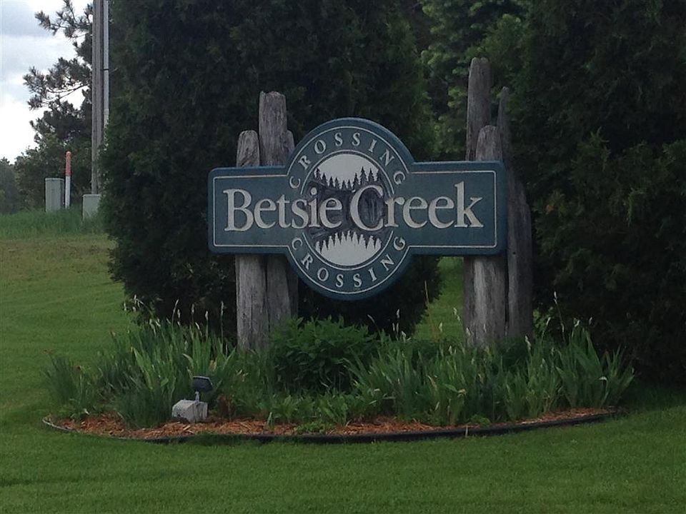 1st image of Betsie Creek Dr